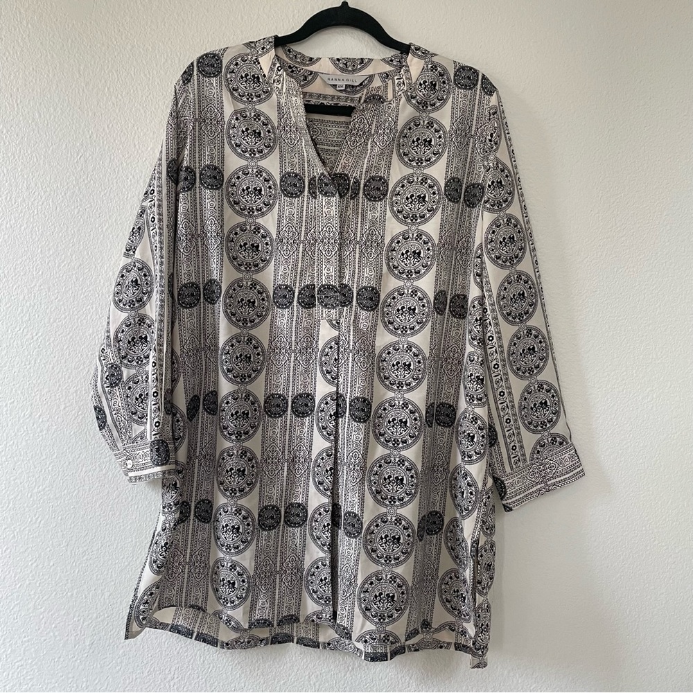 Ranna Gill Tunic Size 2XL